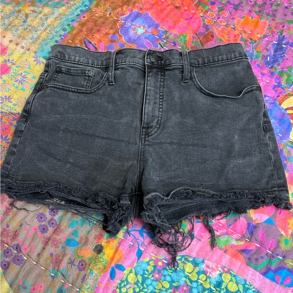 Madewell Grayish Black Cut Off Shorts Raw Hem Size 30 Summer Beach Boho Coastal - Picture 1 of 10
